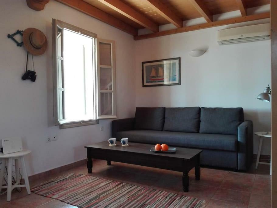 Vila Sunny House With Amazing View For 4+2 Persons Pláka Exteriér fotografie