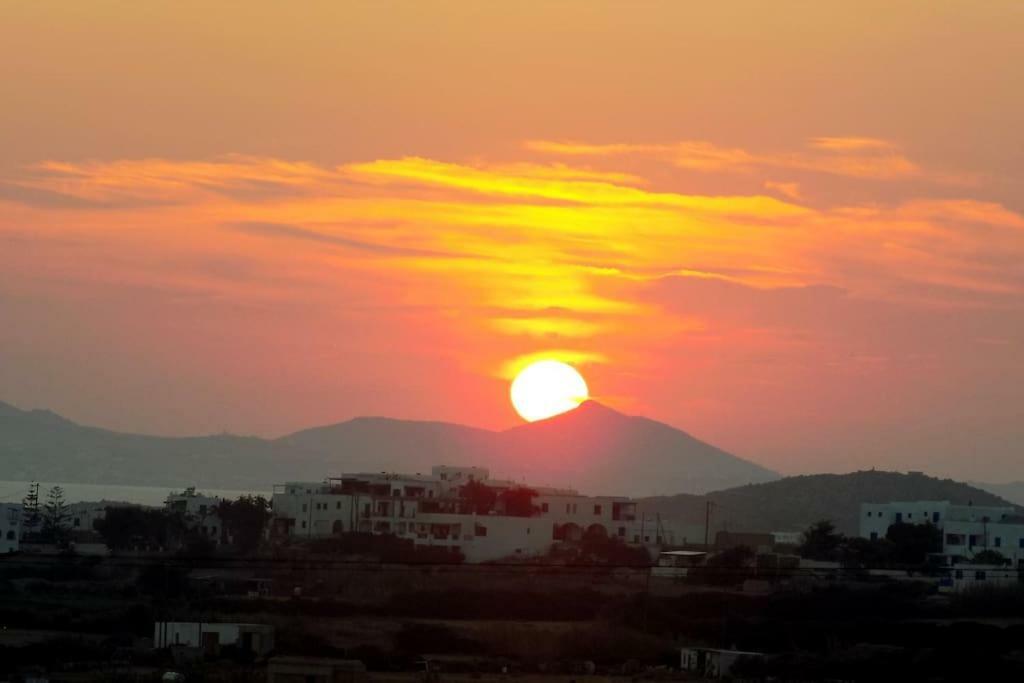 Vila Sunny House With Amazing View For 4+2 Persons Pláka Exteriér fotografie