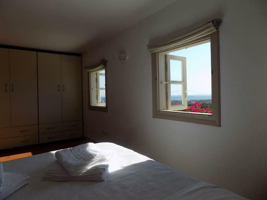 Vila Sunny House With Amazing View For 4+2 Persons Pláka Exteriér fotografie